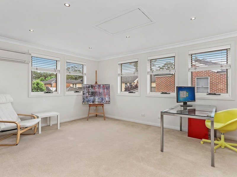 9 The Grove, Oatlands NSW 2117