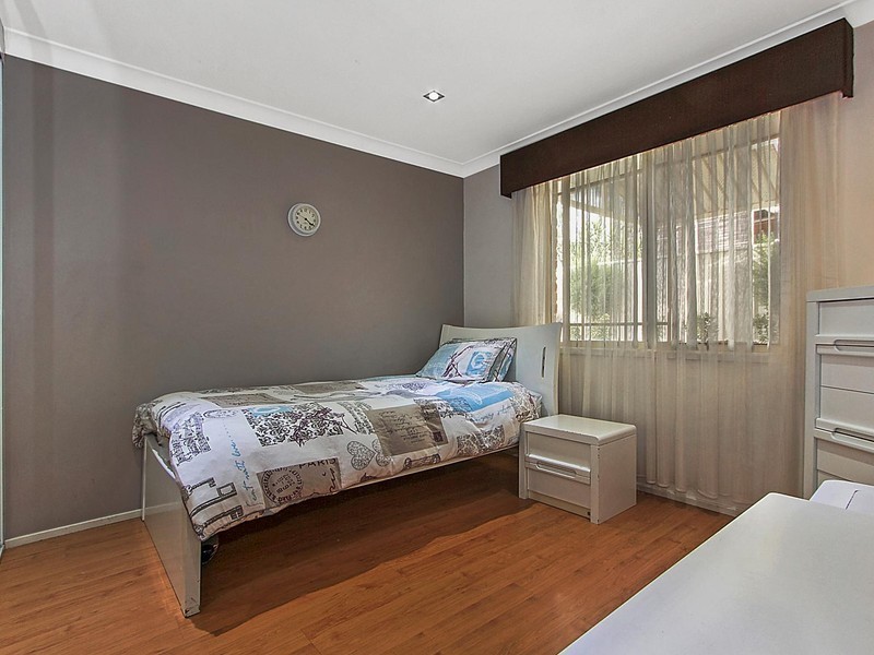 23 Derwent Place, Bossley Park NSW 2176