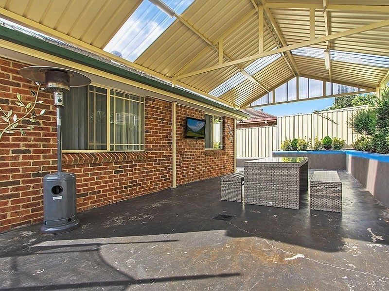 23 Derwent Place, Bossley Park NSW 2176