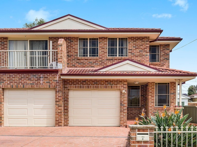 16A Edna Avenue, Merrylands West NSW 2160