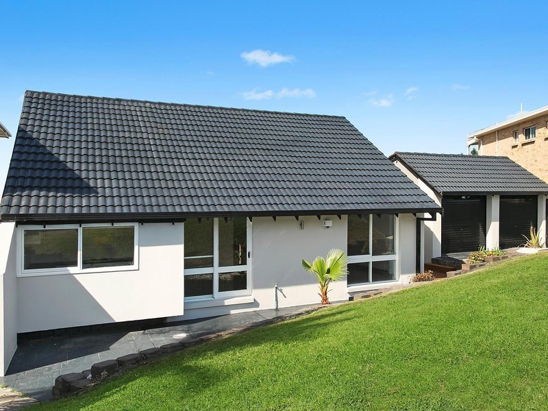 4 Forester Place, Bossley Park NSW 2176