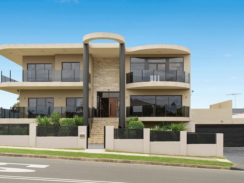 1 Kalang Road, Edensor Park NSW 2176