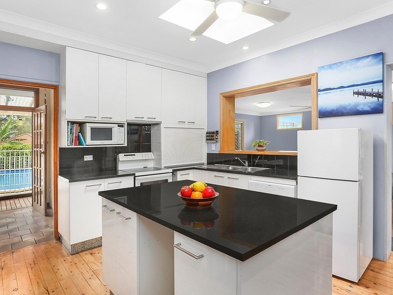 6 Charles Street, Oatlands NSW 2117