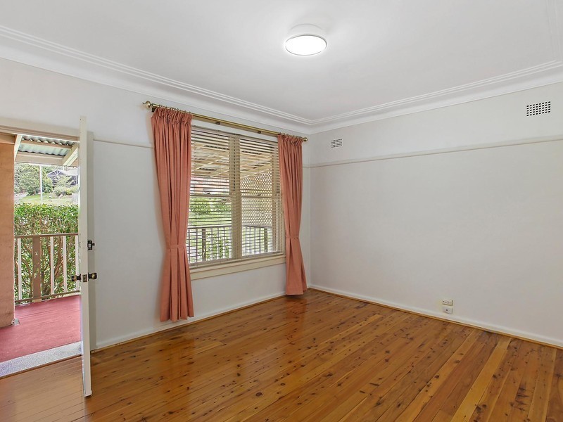 18 Barbara Boulevard, Seven Hills NSW 2147