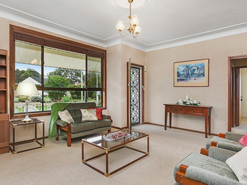 8 Moncrieff Road, Lalor Park NSW 2147