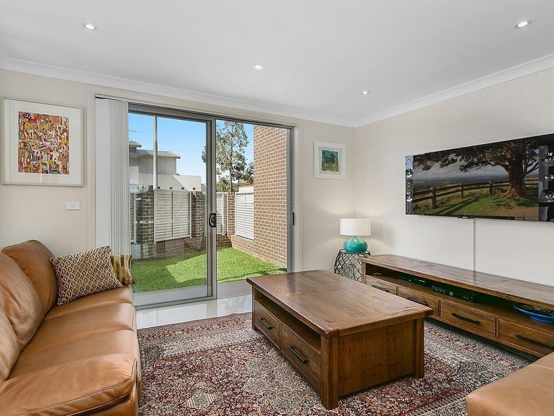 24 Kilby Avenue, Pemulwuy NSW 2145