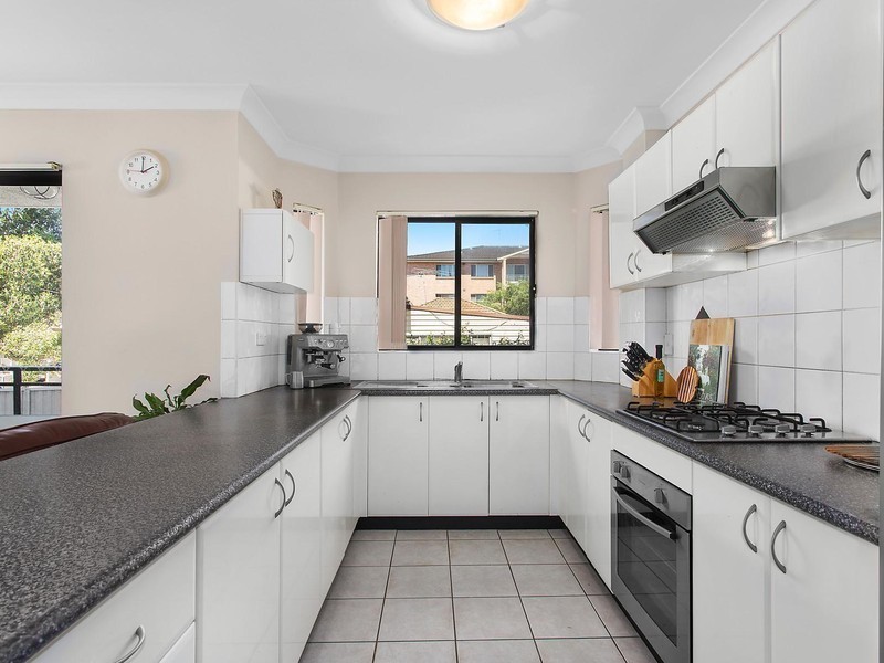 2/82 Beaconsfield Street, Silverwater NSW 2128