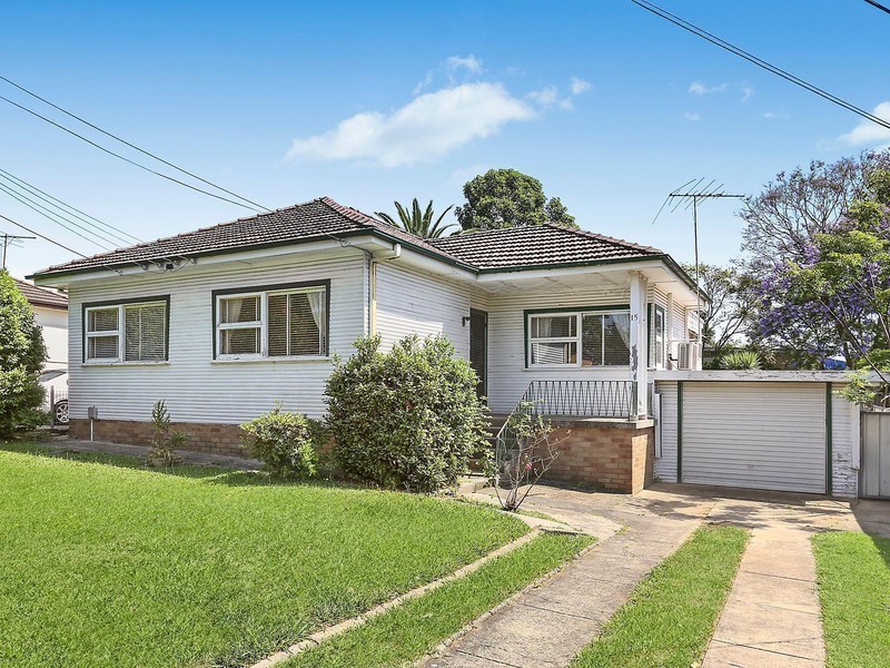 15 Endeavour Street, Seven Hills NSW 2147