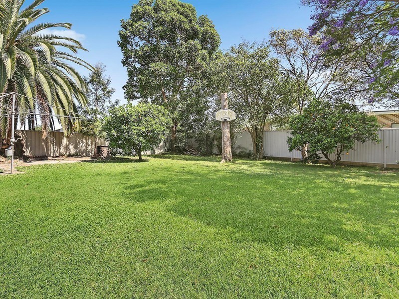 15 Endeavour Street, Seven Hills NSW 2147