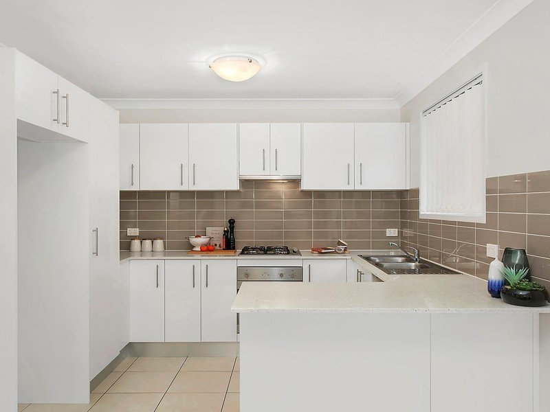 6/5 Vlatko Drive, West Hoxton NSW 2171