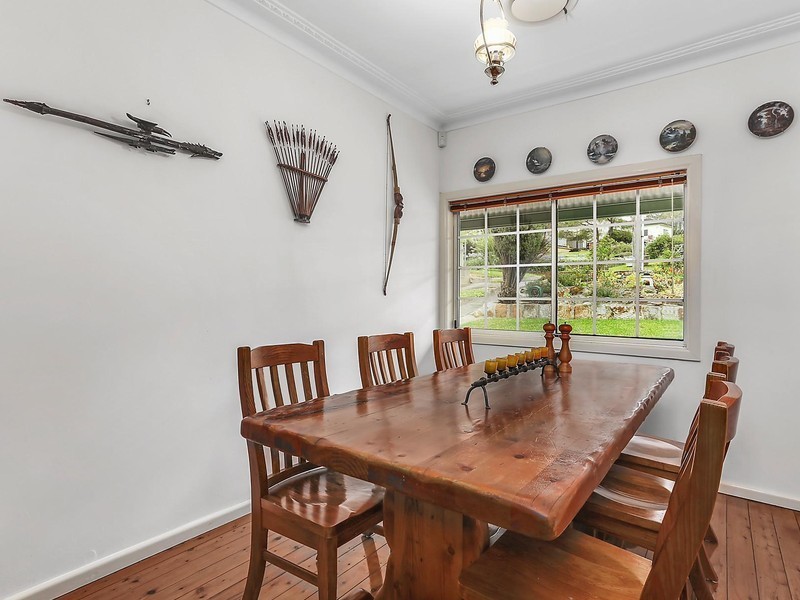 11 Loville Avenue, Seven Hills NSW 2147