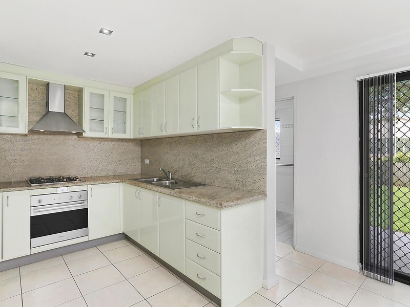 1 Lynette Crescent, South Wentworthville NSW 2145