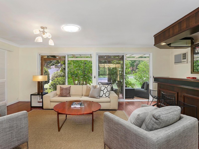 6 Randal Crescent, North Rocks NSW 2151