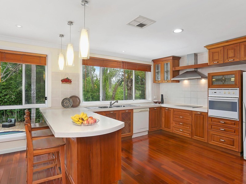 6 Randal Crescent, North Rocks NSW 2151