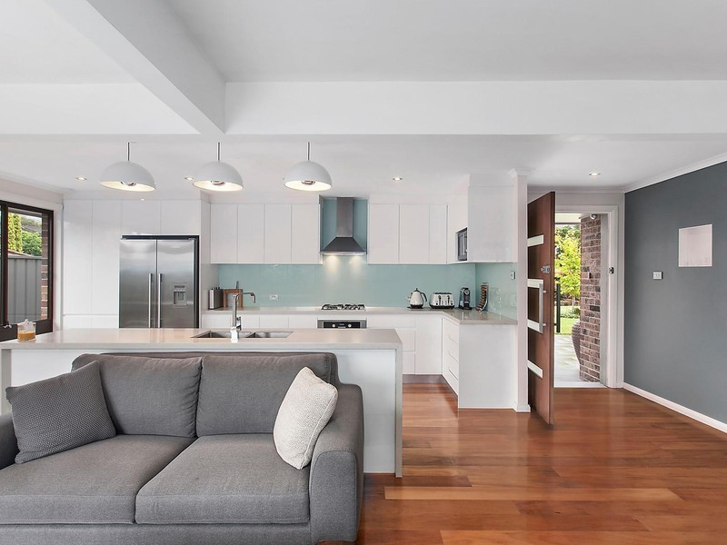 8 Dalbertis Street, Abbotsbury NSW 2176