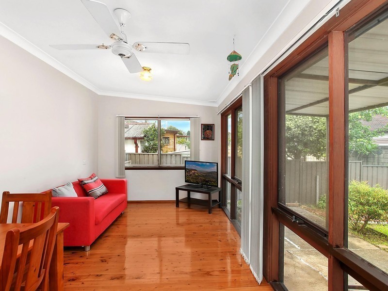 33 Marks Avenue, Seven Hills NSW 2147