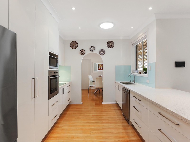 13 Whitlam Avenue, Edensor Park NSW 2176