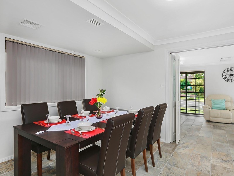 32 Garrison Road, Bossley Park NSW 2176