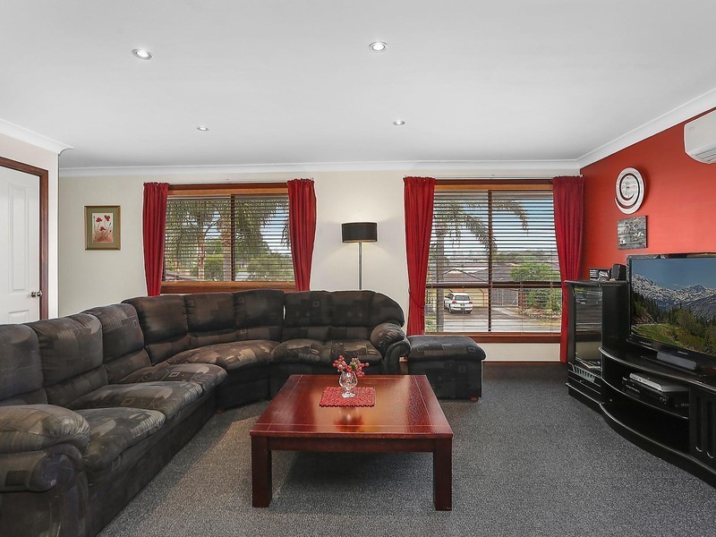 20 Mulligan Street, Bossley Park NSW 2176