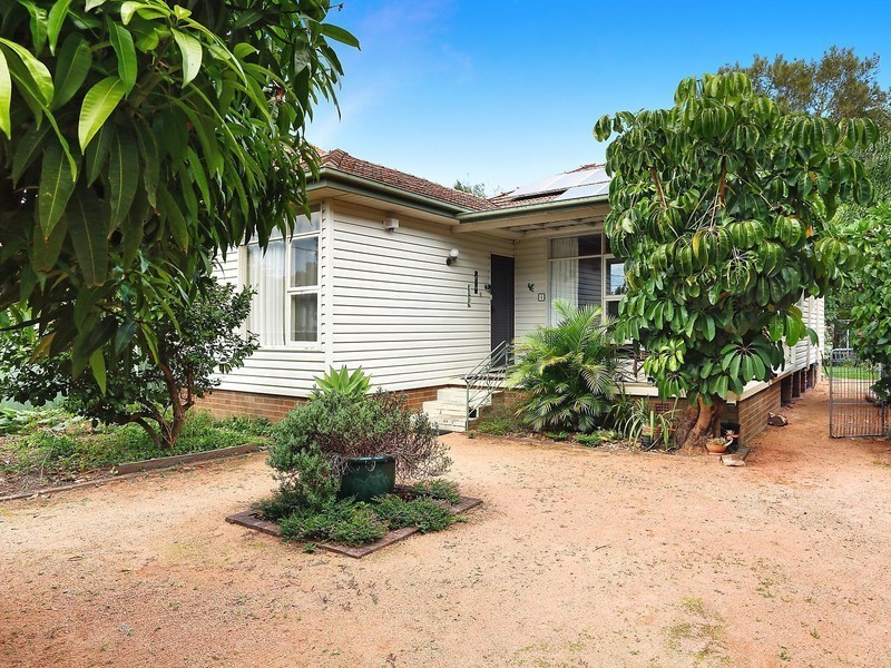 4 Riverside Road, Lansvale NSW 2166