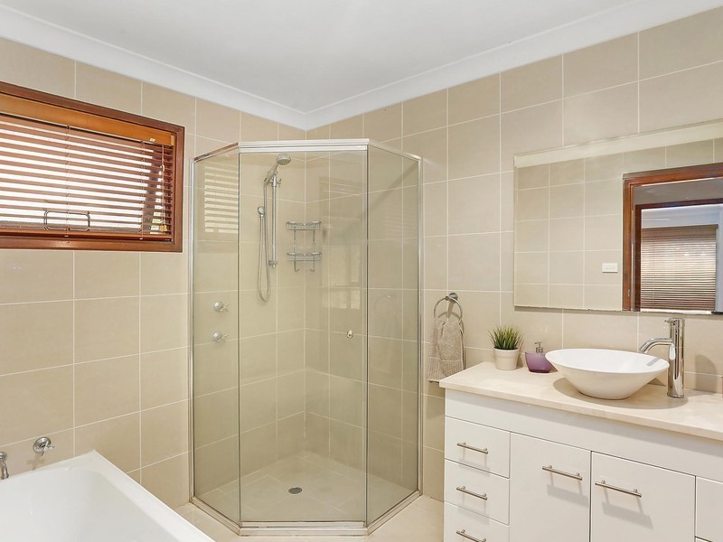 6 Gray Place, Kings Langley NSW 2147