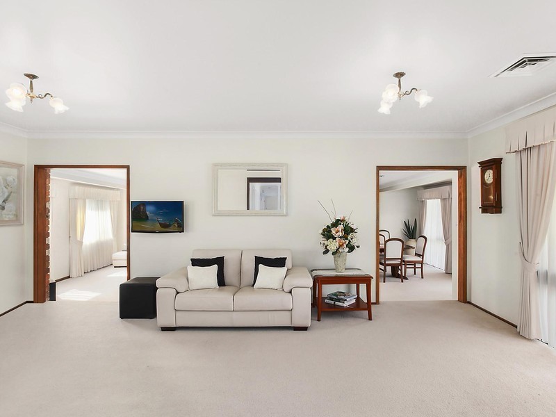 8 Agius Street, Winston Hills NSW 2153