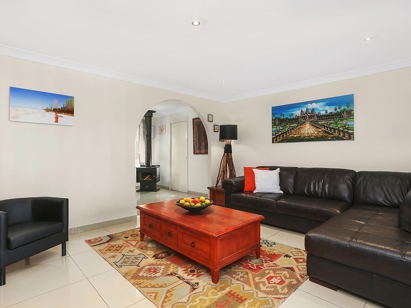 3 Roland Street, Bossley Park NSW 2176