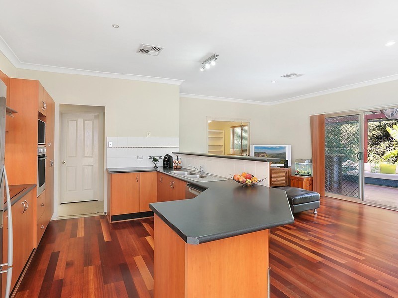 12 Dodson Crescent, Winston Hills NSW 2153