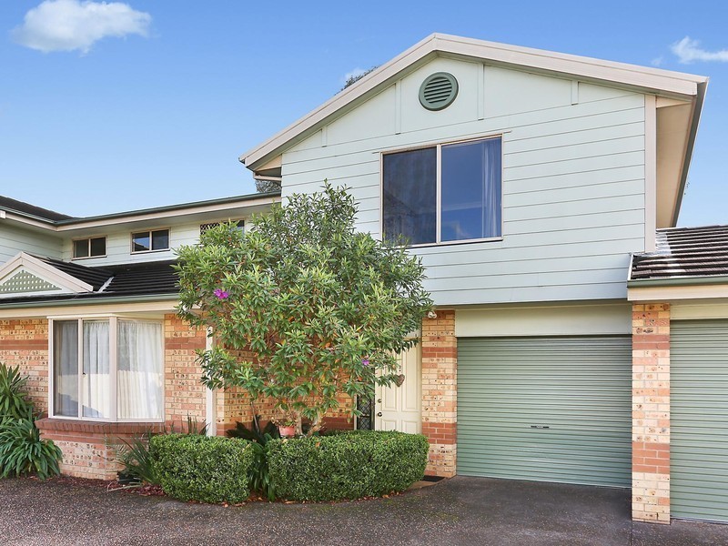2/11 Adderton Road, Telopea NSW 2117