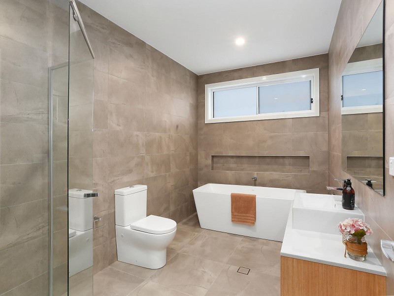 18A Edgeware Road, Prospect NSW 2148