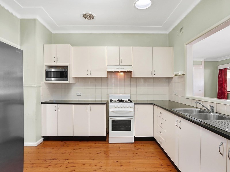 16 Sewell Avenue, Seven Hills NSW 2147