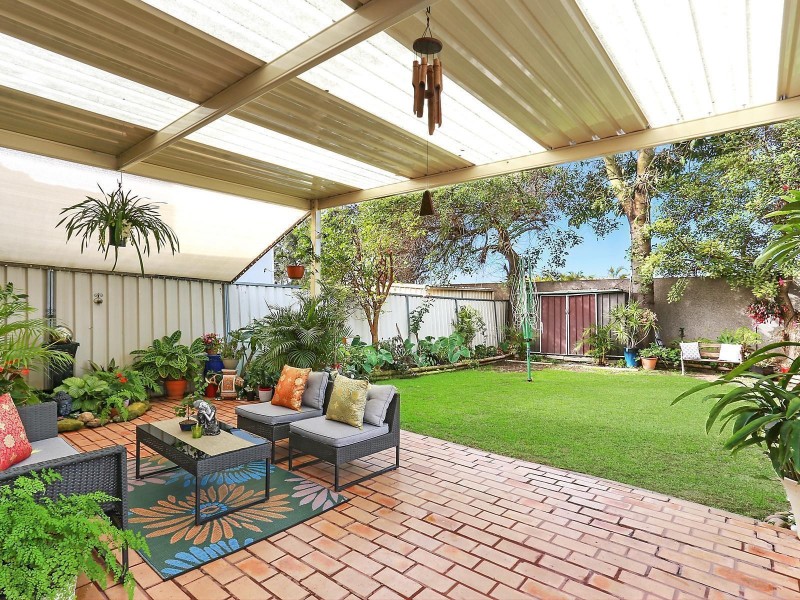 2/1 Kingston Place, Abbotsbury NSW 2176