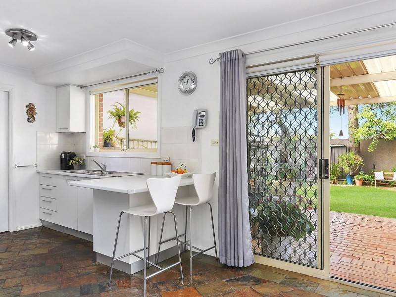 2/1 Kingston Place, Abbotsbury NSW 2176