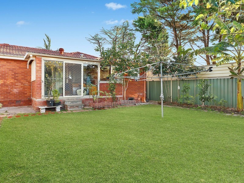 11 Oxford Street, Guildford NSW 2161