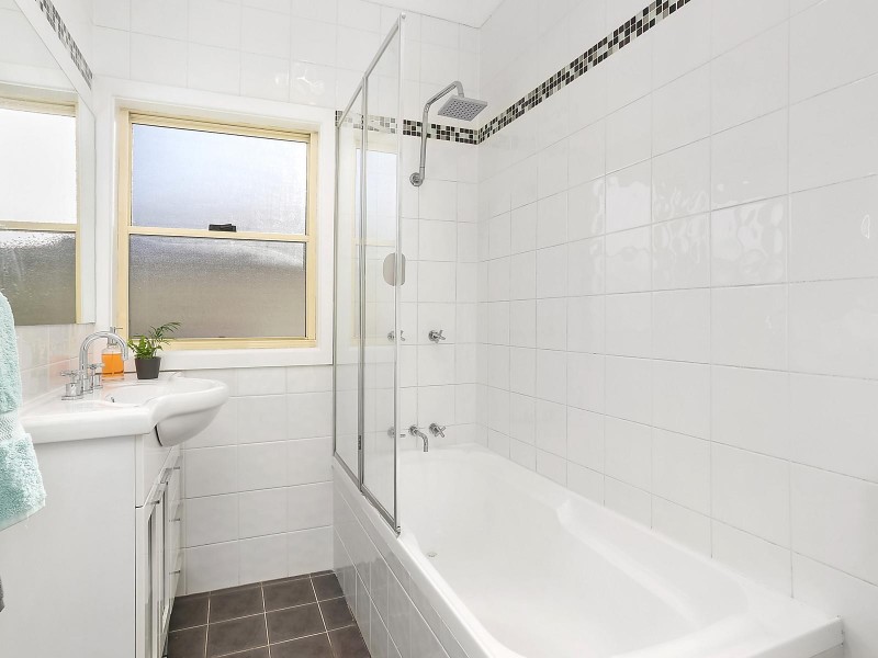 2 Adina Street, Seven Hills NSW 2147