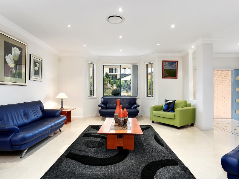 12 Anjou Circuit, Cecil Hills NSW 2171