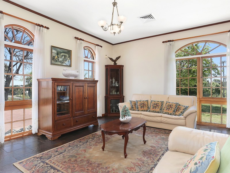 1 Brolen Way, Cecil Park NSW 2178