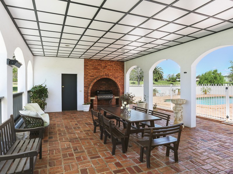 1 Brolen Way, Cecil Park NSW 2178