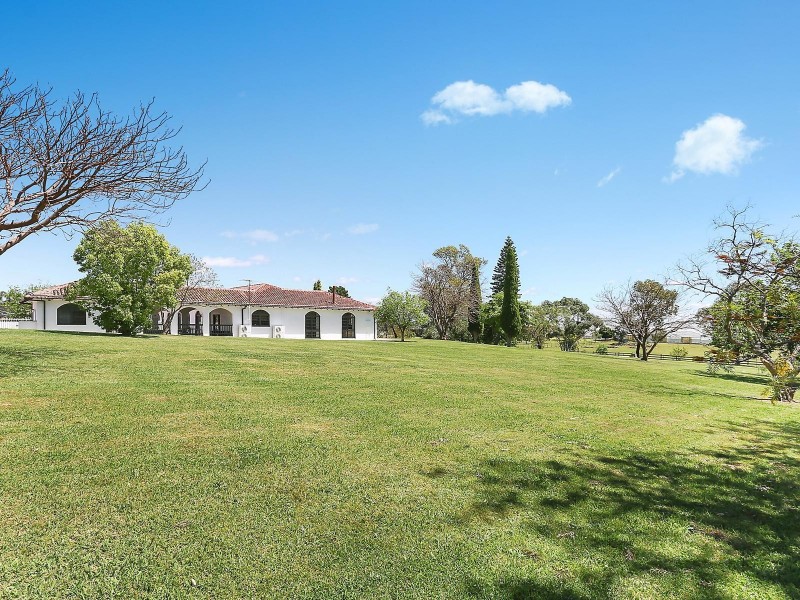 1 Brolen Way, Cecil Park NSW 2178