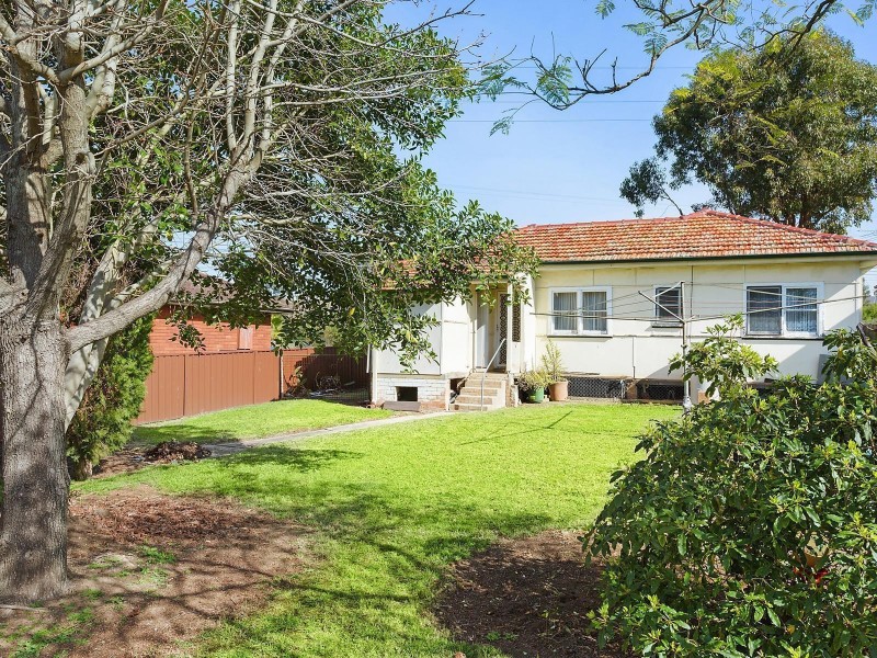 11 Doonside Crescent, Blacktown NSW 2148