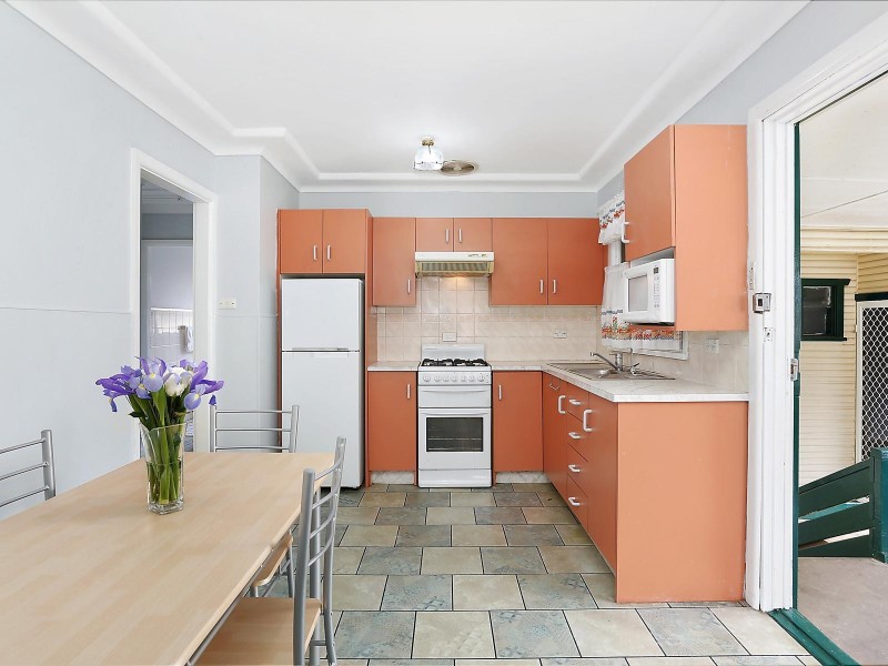 17 Fairfield Road, Woodpark NSW 2164