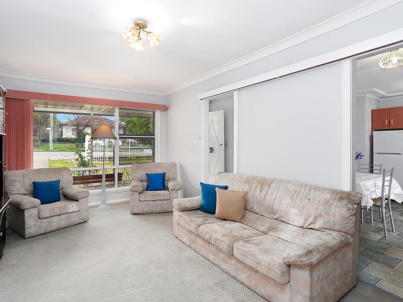 17 Fairfield Road, Woodpark NSW 2164