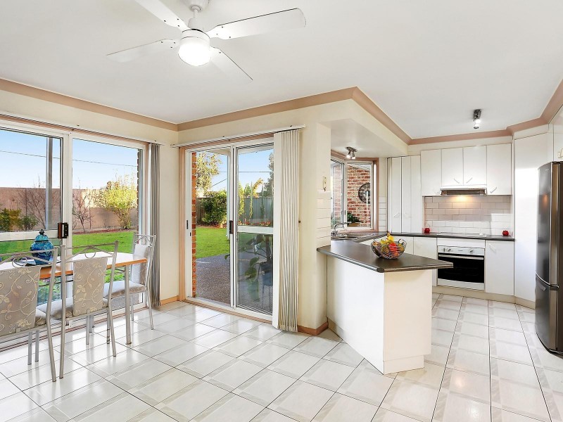 38 Wylde Crescent, Abbotsbury NSW 2176