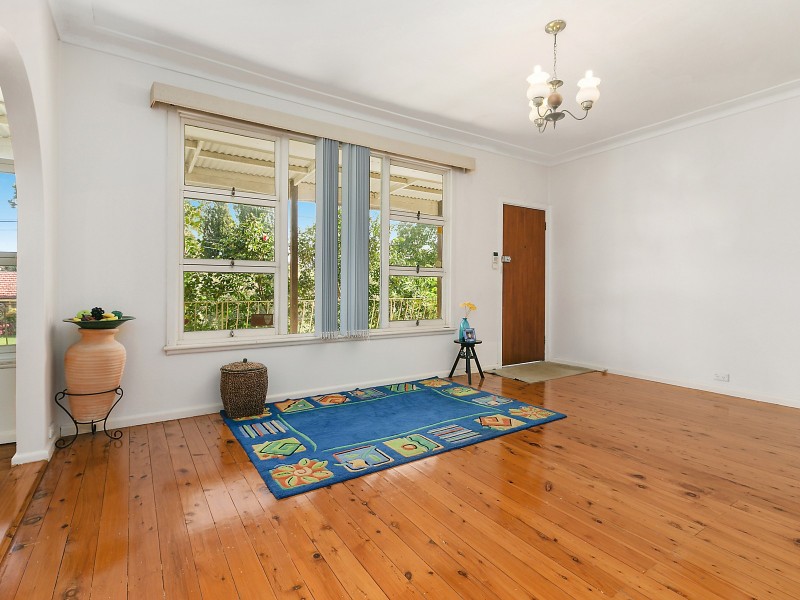 7 Blakeford Avenue, Ermington NSW 2115