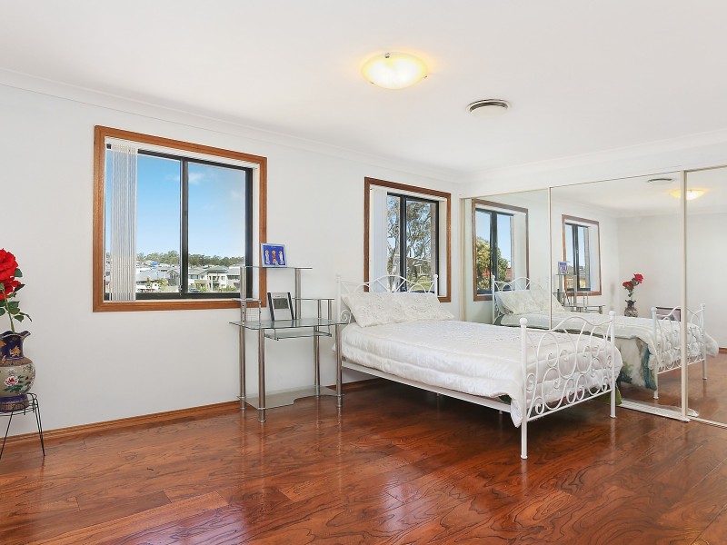 2 Kensington Close, Cecil Hills NSW 2171