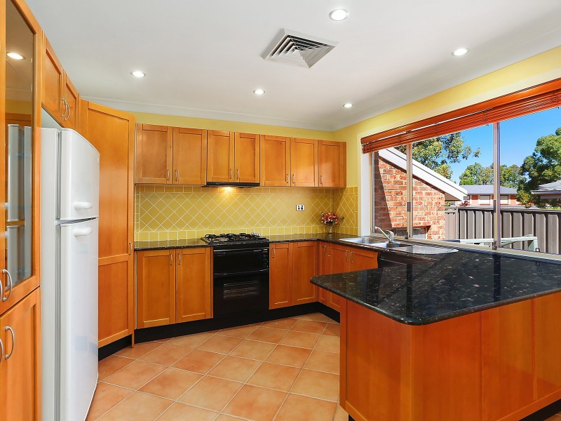 35 Bancroft Road, Abbotsbury NSW 2176