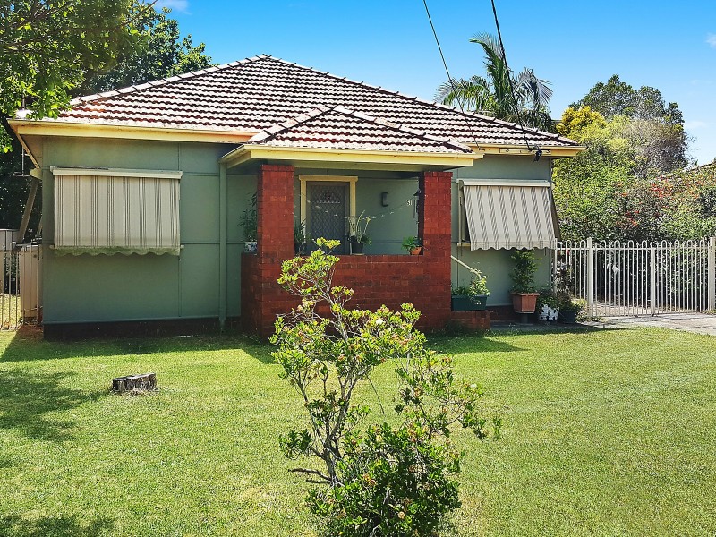 51 Fulton Avenue, Wentworthville NSW 2145