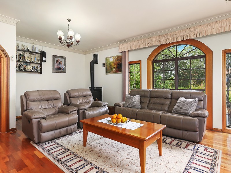 32 Castlereagh Street, Bossley Park NSW 2176