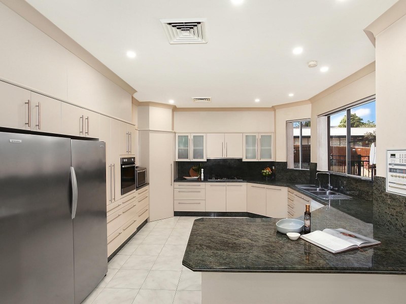 19 Withers Place, Abbotsbury NSW 2176