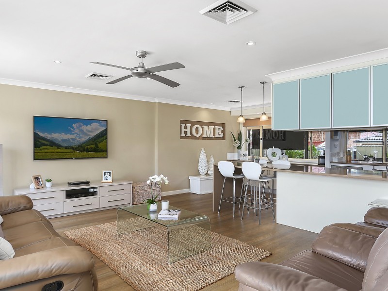 5 Reynella Close, Edensor Park NSW 2176